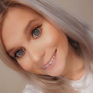 Meet your Posher, Jillian